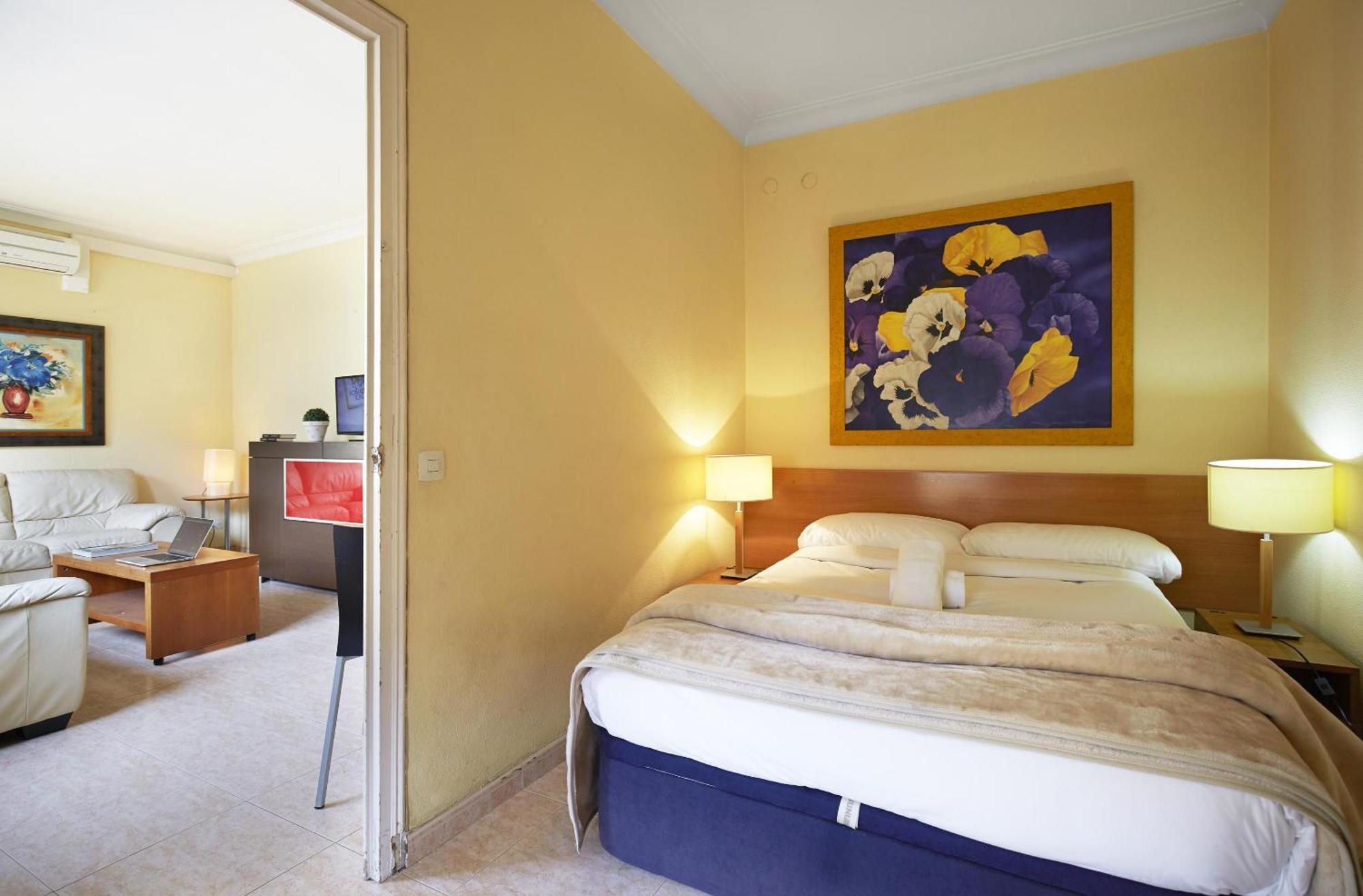 Apartamentos Calvet Barcelona Exterior foto