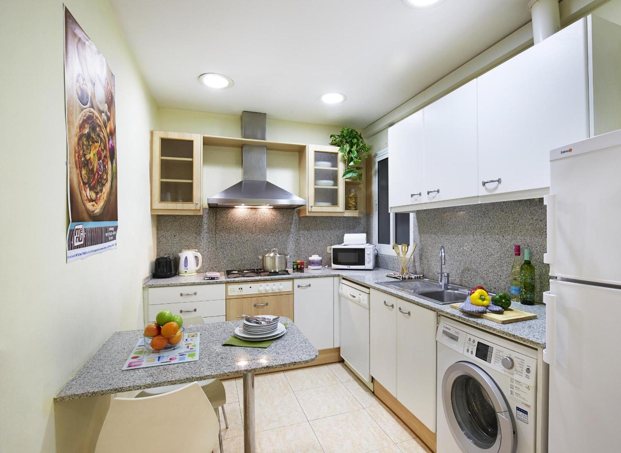 Apartamentos Calvet Barcelona Exterior foto